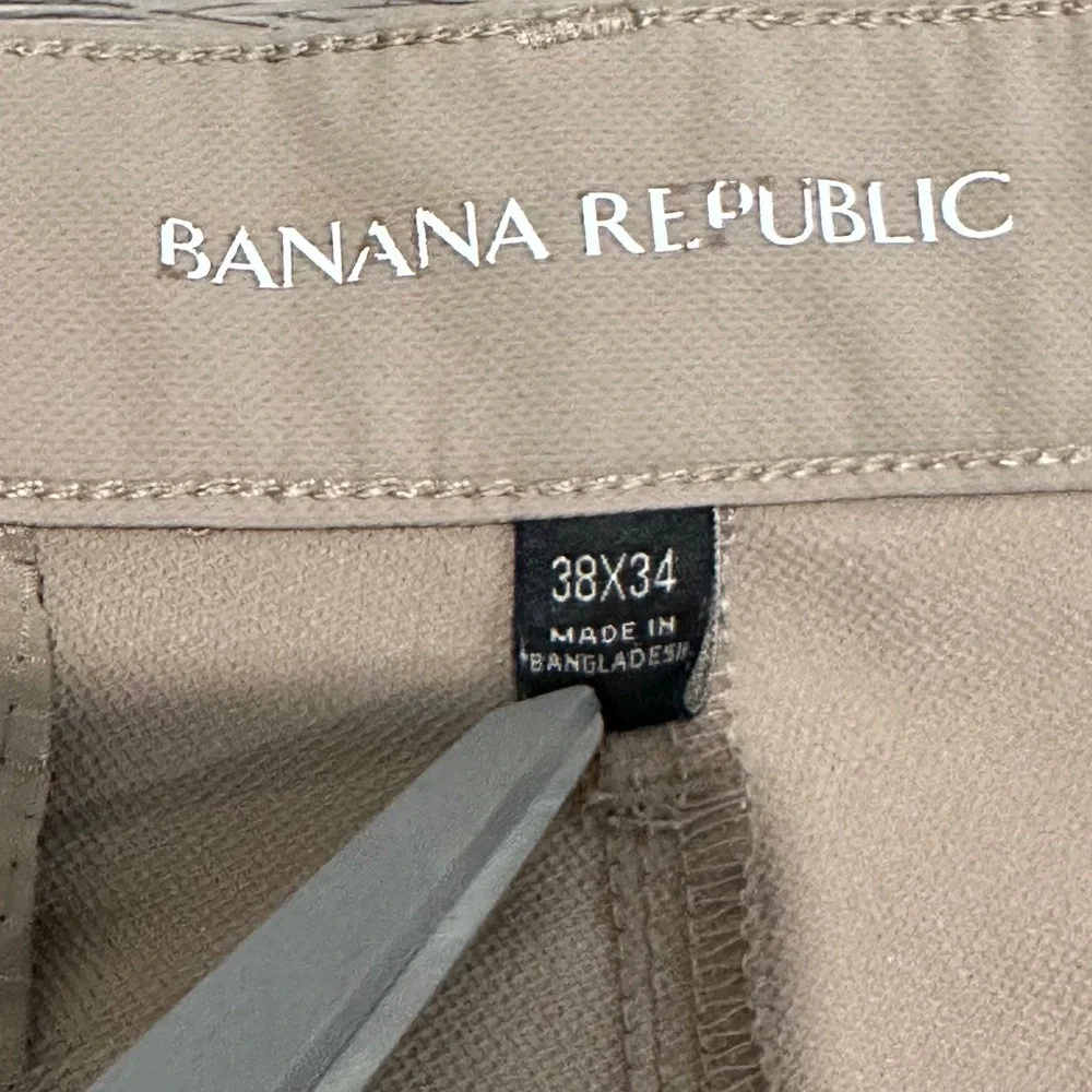 Banana Republic Mens Performance Golf Pants Tan Khaki Chino 38x34 Stretch Zipper